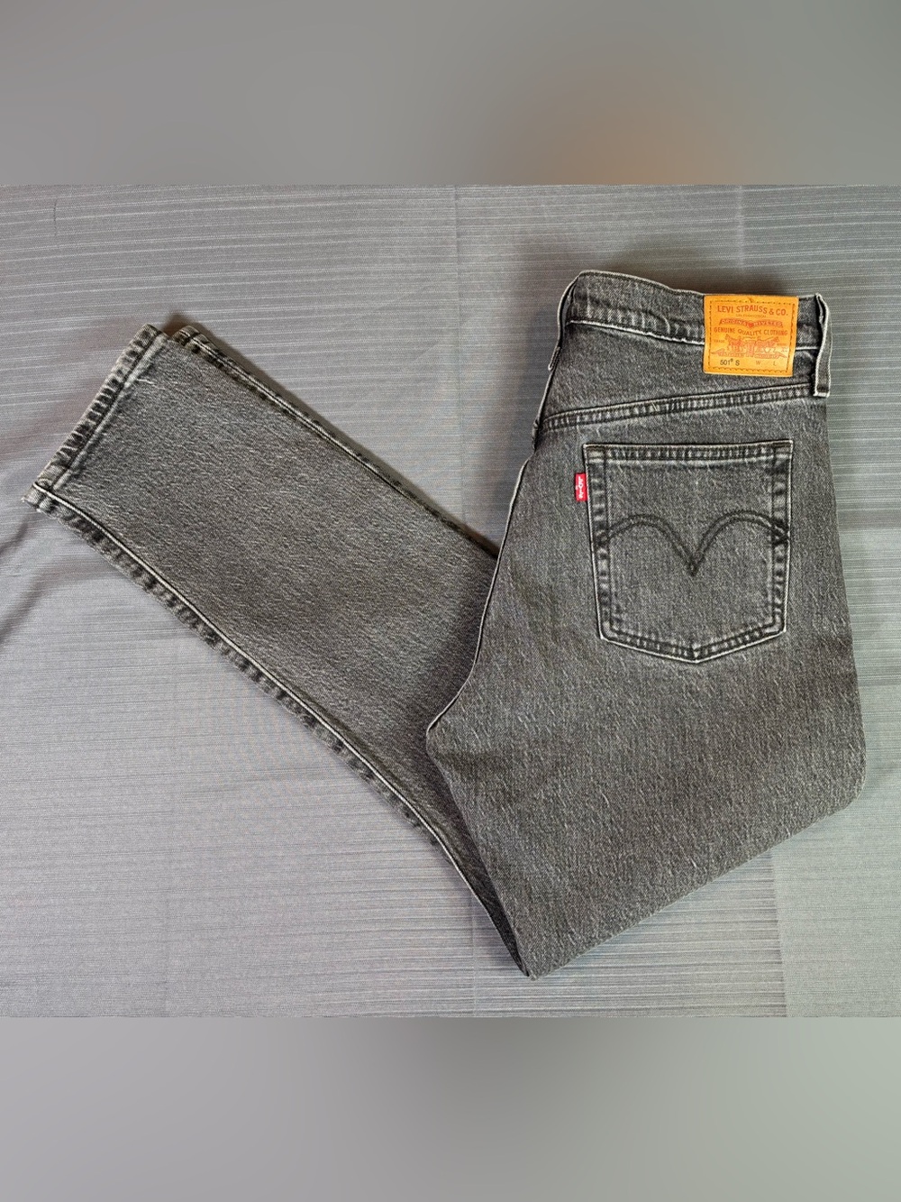 Levi’s 501 S Jeans Womens W30 L28 Black Gray Wash Slim Straight Button Fly